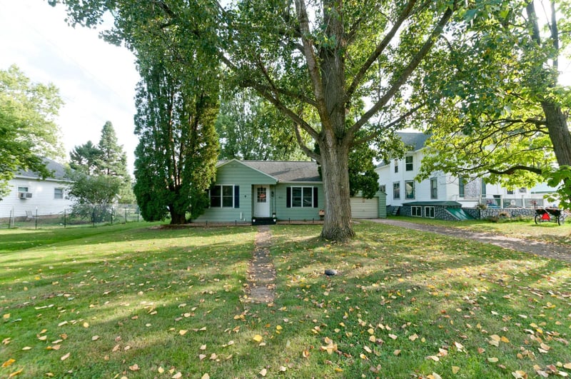 402 Wisconsin Ave, Cameron, WI 54822