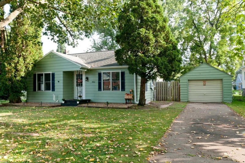 402 Wisconsin Ave, Cameron, WI 54822