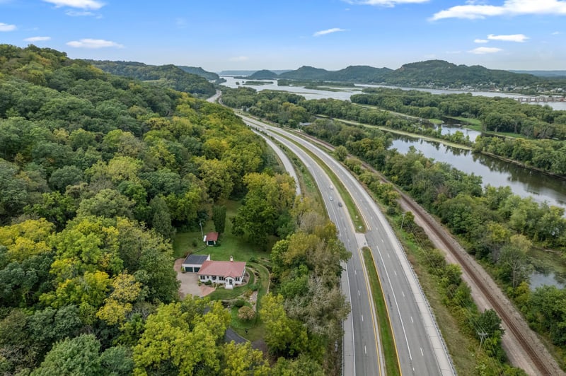 24555 Highway 61, Winona, MN 55987