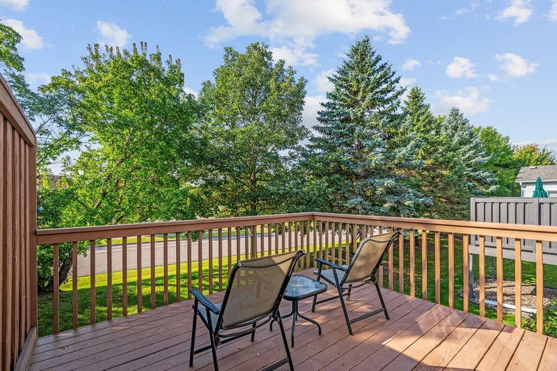 740 Gilfillan Ln, White Bear Twp, MN 55127