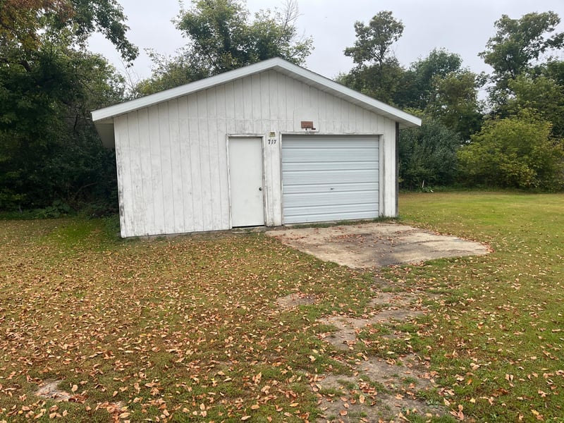 715 Holden Ave, Henning, MN 56551