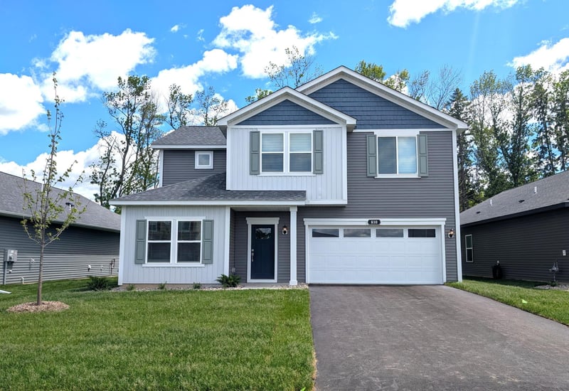 810 Spruce St N, Cambridge, MN 55008