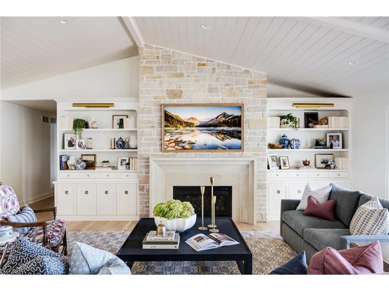 18710 Jarosite Ct, Lakeville, MN 55044