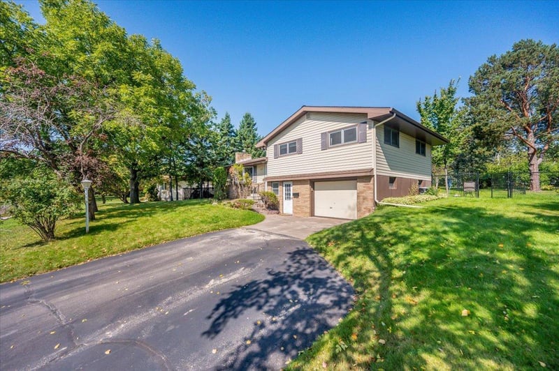 5209 Norwood St, Duluth, MN 55804