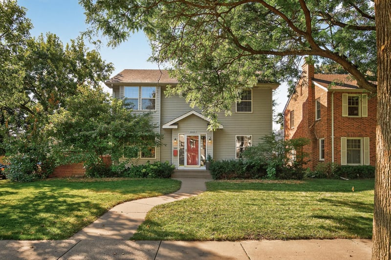 1046 Hoyt Ave W, Saint Paul, MN 55117