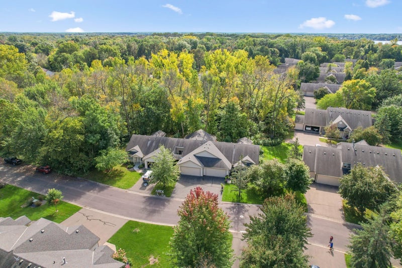 10791 Woodland Dr, Chisago City, MN 55013
