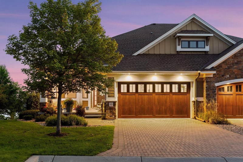 12 Riley Rg, Chanhassen, MN 55317