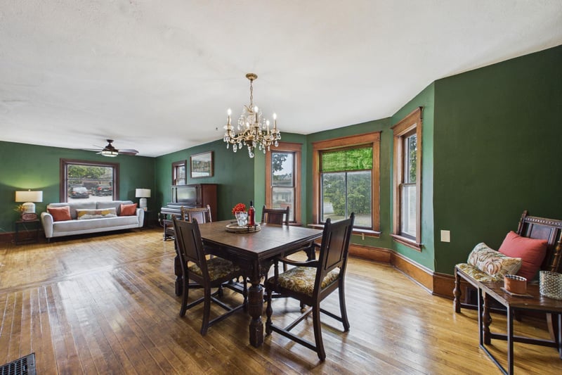 1813 1st Ave, Anoka, MN 55303