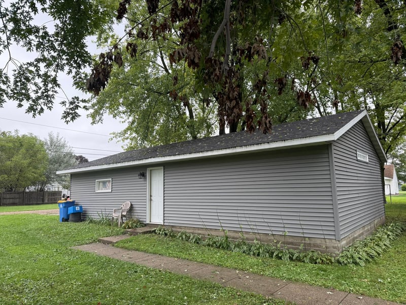 114 2nd St SE, Blooming Prairie, MN 55917