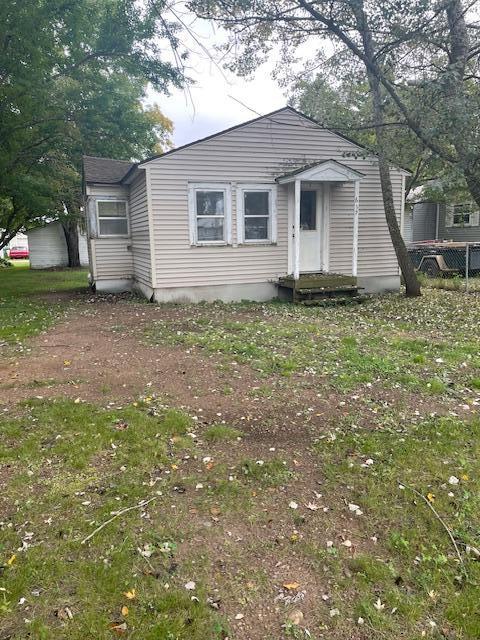612 E Foster Ave, Luck, WI 54853