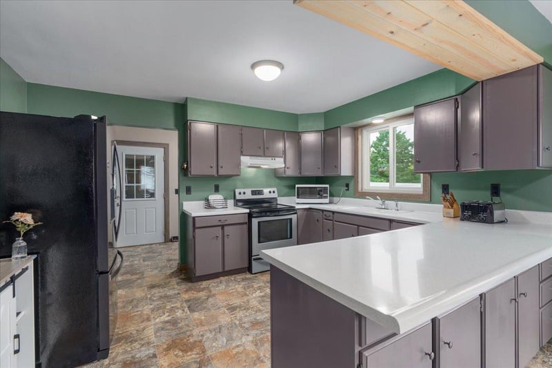 305 Prentice St S, Clayton, WI 54004