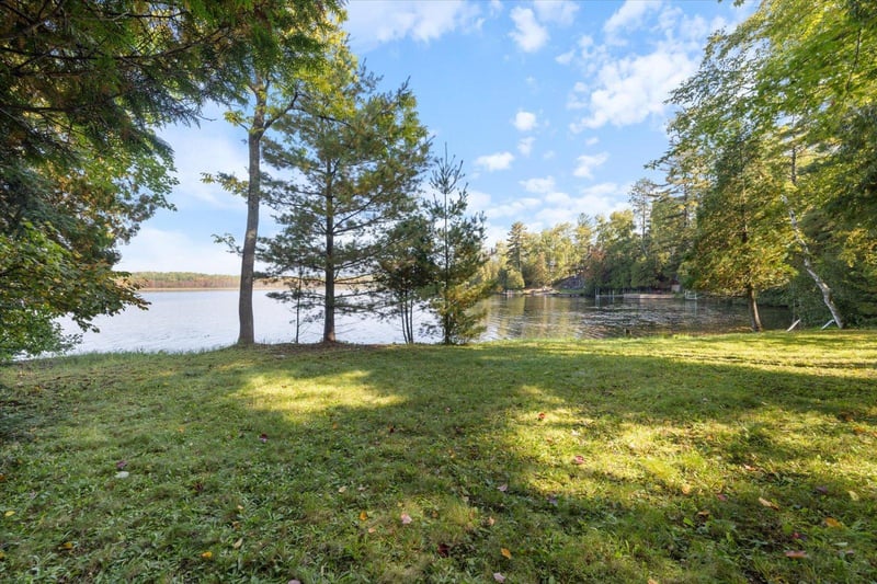7251 Ely Lake Dr, Eveleth, MN 55734