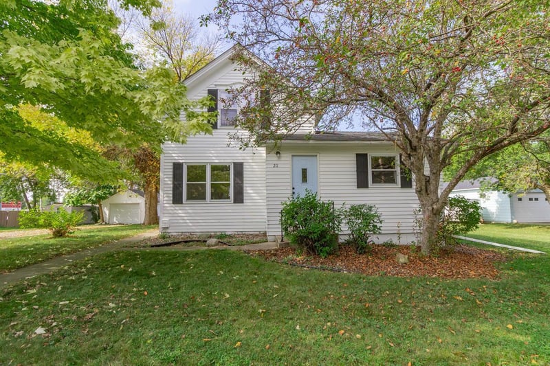 211 Reform St S, Norwood Young America, MN 55368