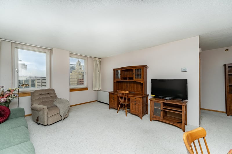 220 Broadway Ave S #1417, Rochester, MN 55904