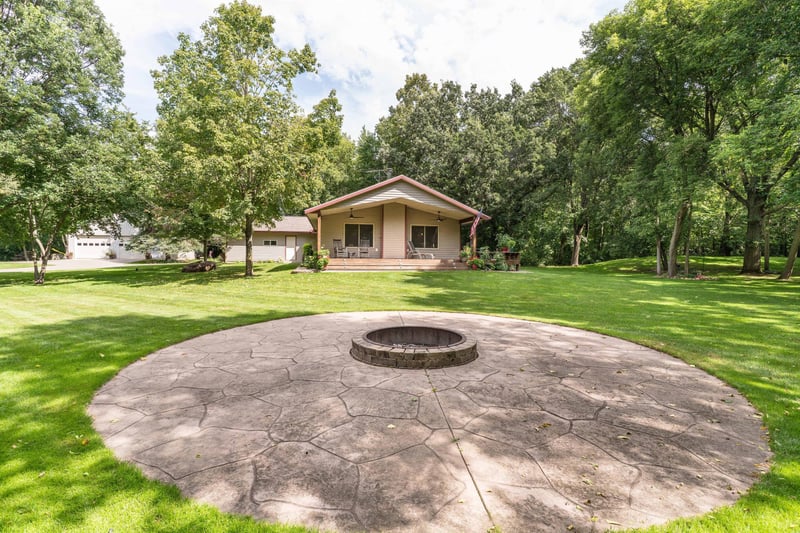 3330 30th Ave N, Sartell, MN 56377