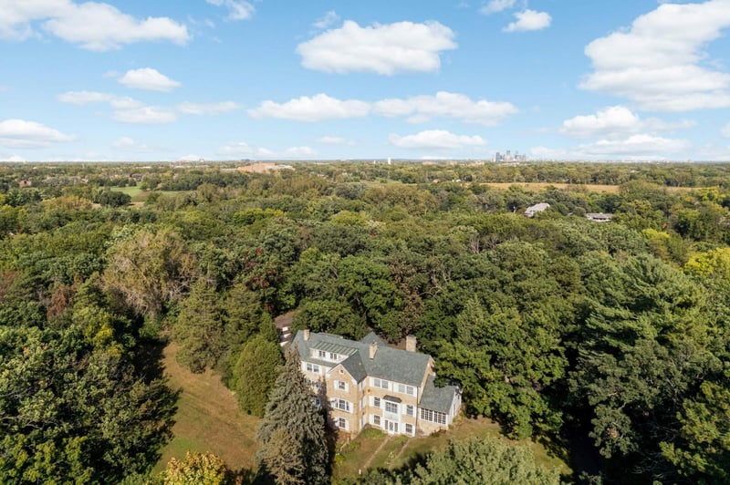 8X Merilane, Edina, MN 55436