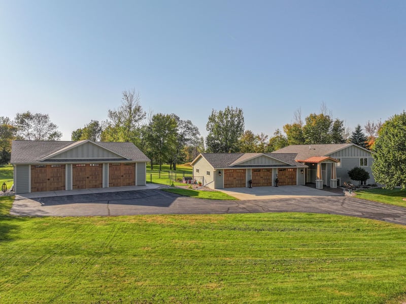 22449 Sunrise Dr, Glenwood, MN 56334