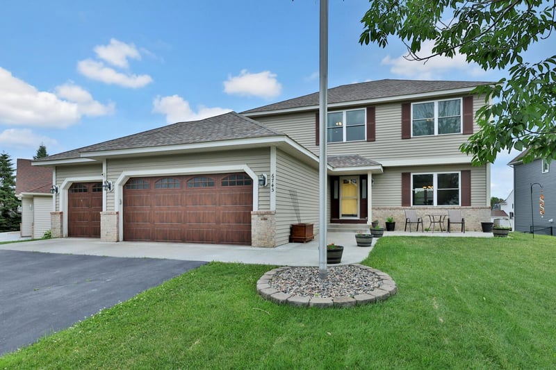 6745 Wildflower Dr S, Cottage Grove, MN 55016