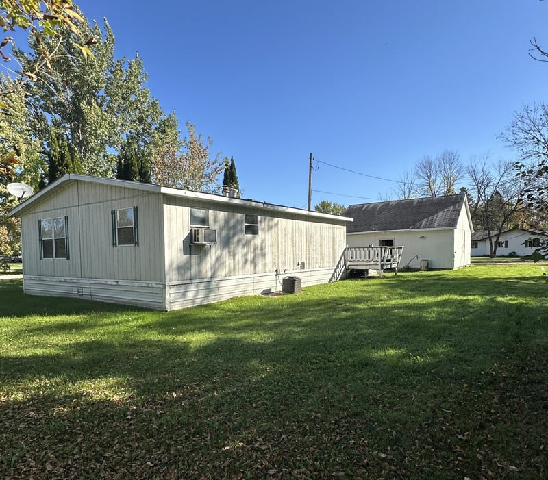 603 2nd St SE, Baudette, MN 56623