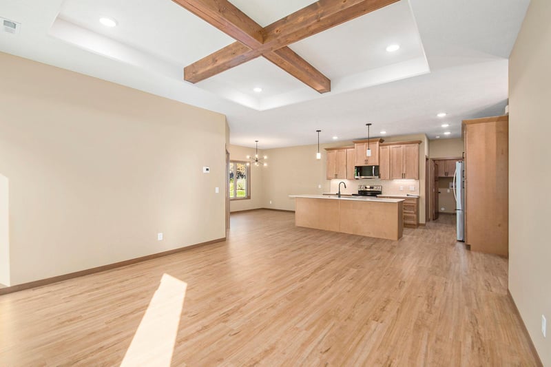 604 Britz Dr, Luverne, MN 56156