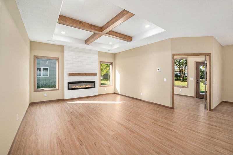 604 Britz Dr, Luverne, MN 56156
