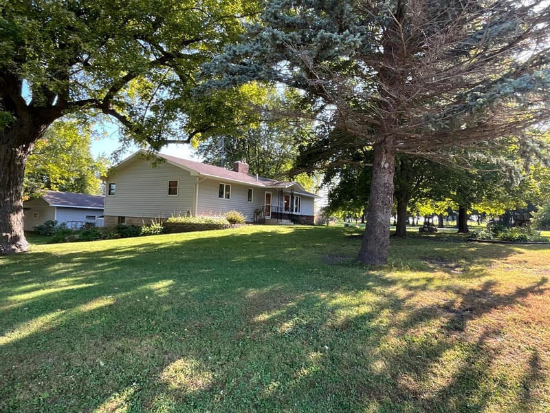 20128 554th St, West Concord, MN 55985