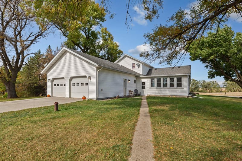 33168 175th St, Winnebago, MN 56098
