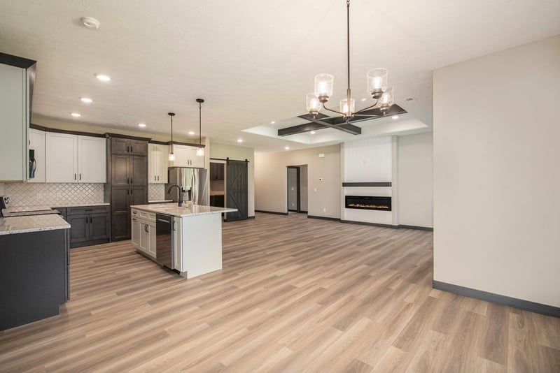 606 Britz Dr, Luverne, MN 56156
