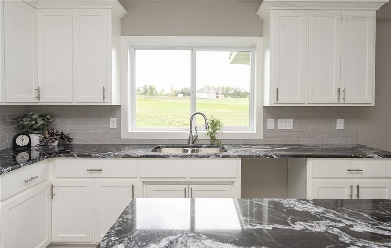 5913 Rub Of The Green St, Saint Cloud, MN 56304