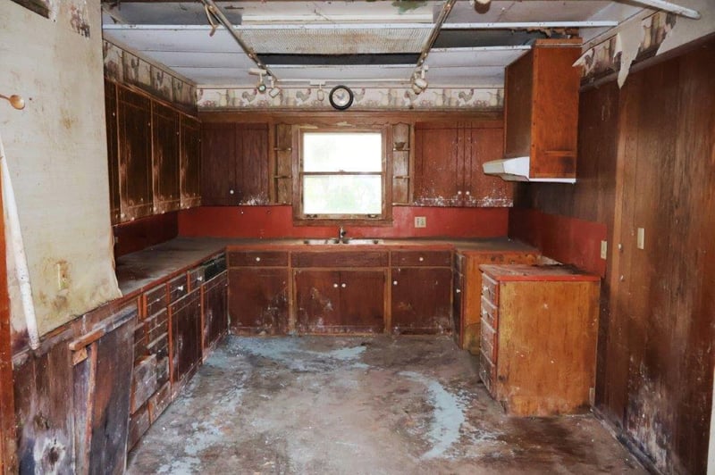 119 E 1st Ave, Luck, WI 54853