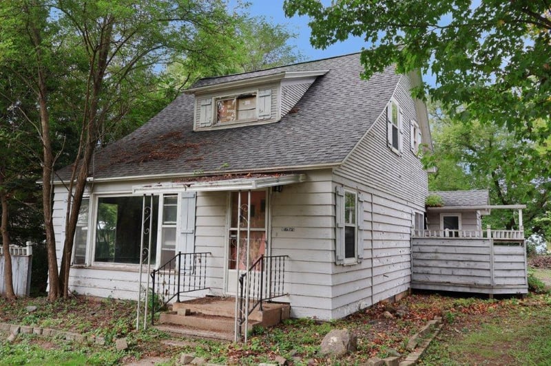 119 E 1st Ave, Luck, WI 54853