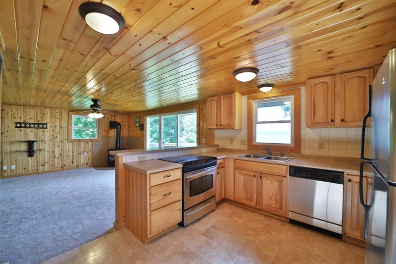 32054 Adney Lake Rd, Crosby, MN 56441