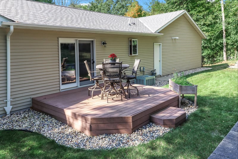 16188 Woodcrest Dr, Paynesville, MN 56362