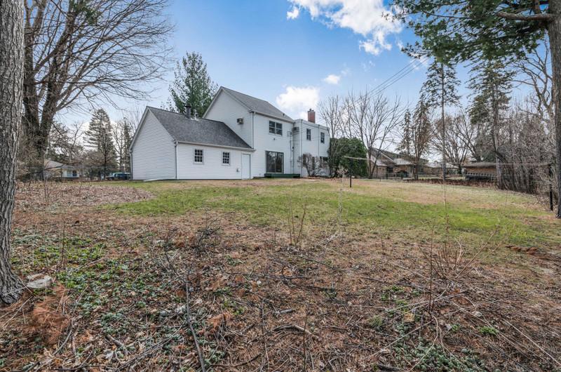130 Holly Rd, Hopkins, MN 55343