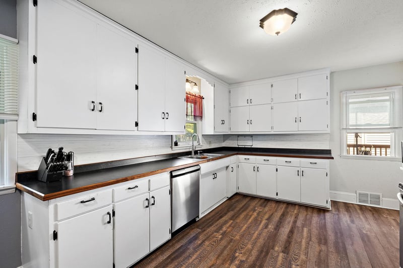 1575 3rd Ave, Newport, MN 55055