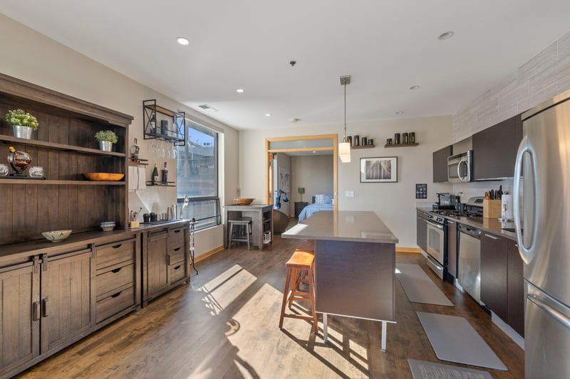 3116 W Lake St #413, Minneapolis, MN 55416