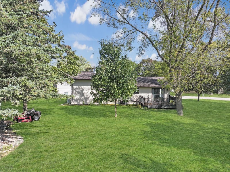 101 Parkview Dr, Lake Benton, MN 56149