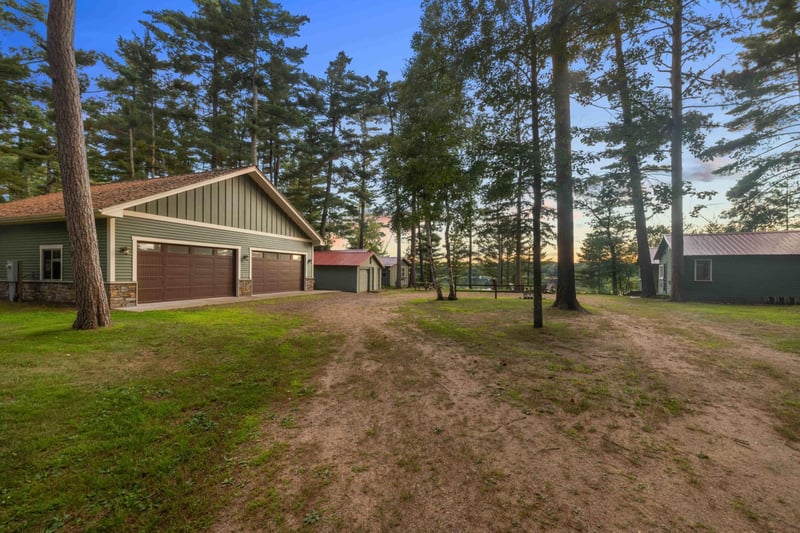 25305 E Clark Lake Rd, Nisswa, MN 56468