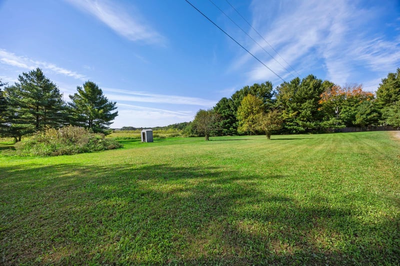 5234 Royal Woods Rd, Braham, MN 55006