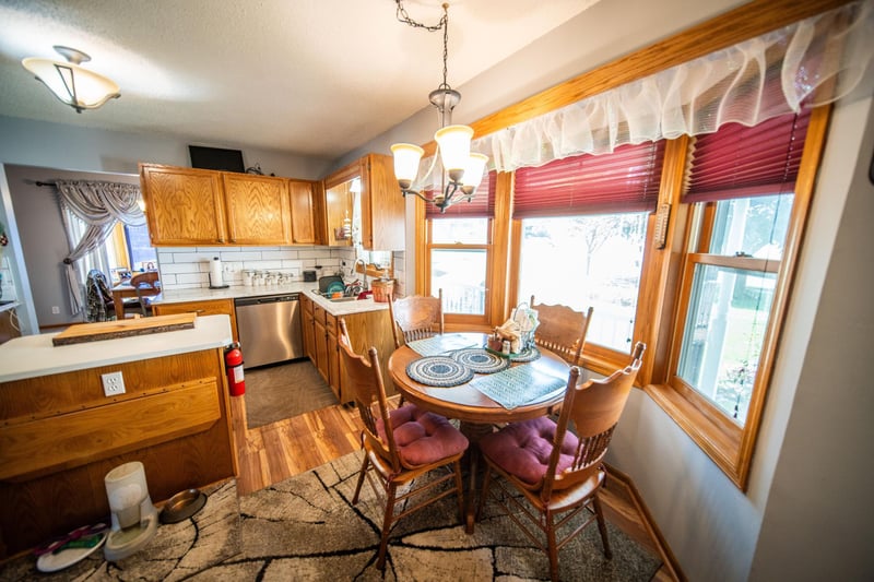 1525 Wabasha Ave, Saint Charles, MN 55972