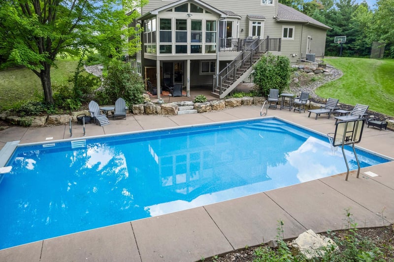 13599 Stonebrooke Curve, Shakopee, MN 55379