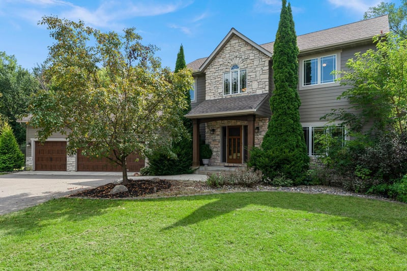 13599 Stonebrooke Curve, Shakopee, MN 55379
