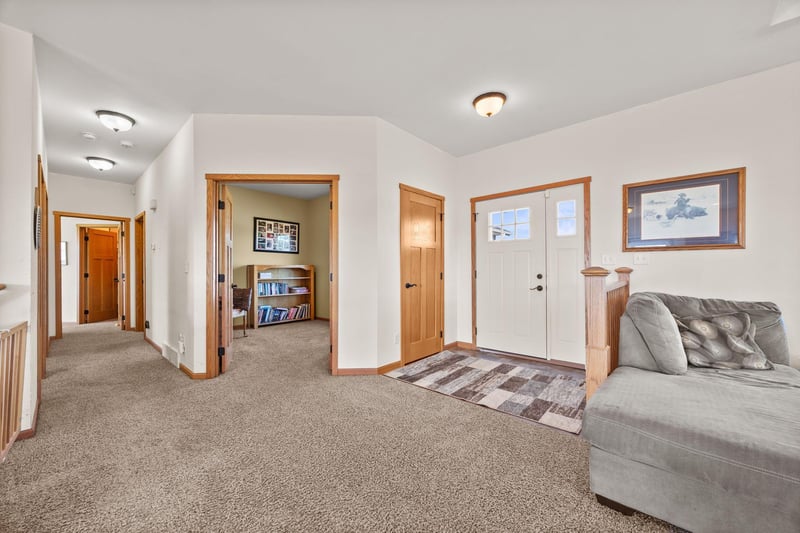 4642 Gulden Ave NW, Maple Lake, MN 55358