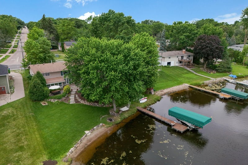 2001 Long Lake Rd, New Brighton, MN 55112