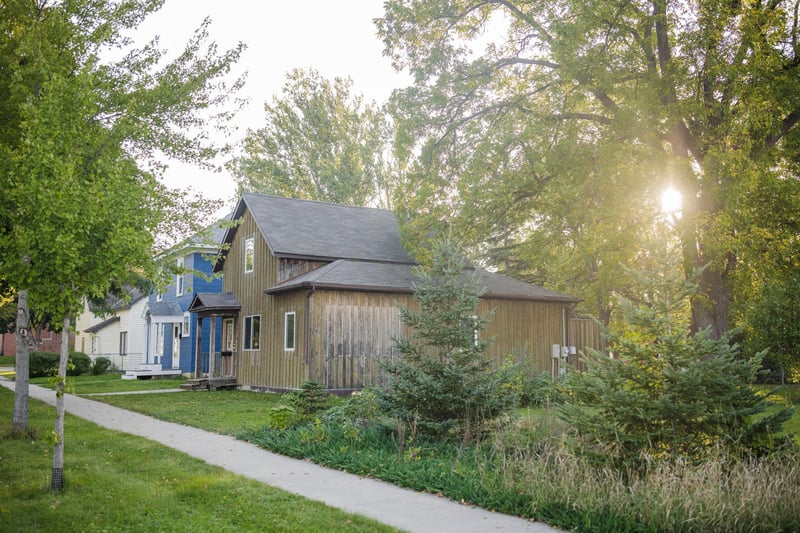 104 E 5th St, Morris, MN 56267