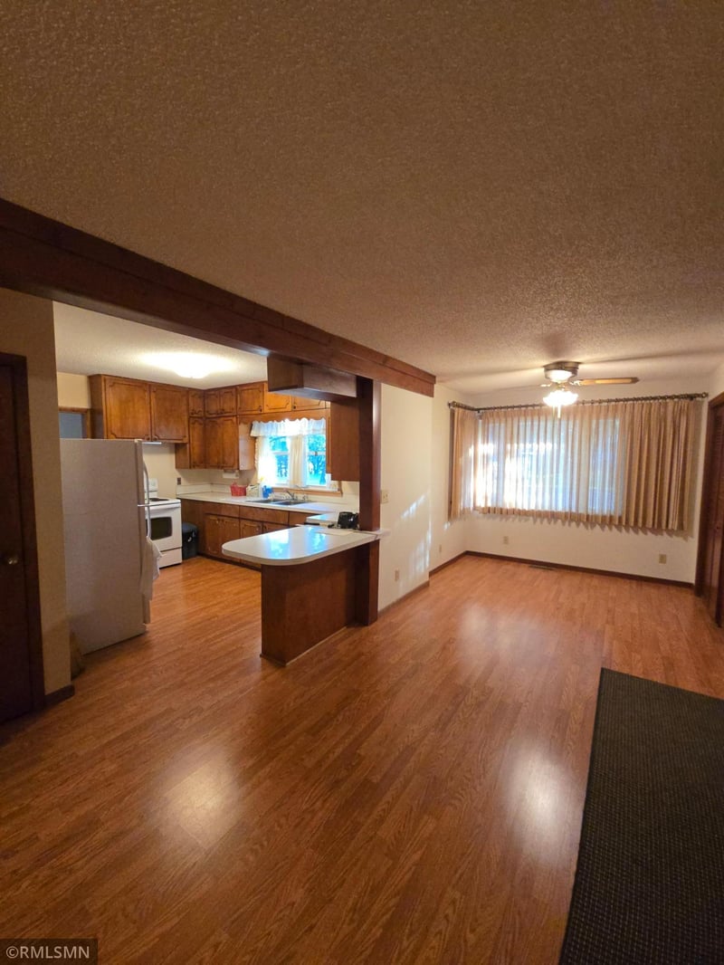 641 Pleasant St, Dassel, MN 55325