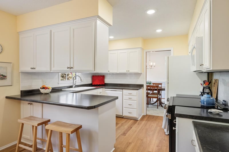 4630 Douglas Ave, Golden Valley, MN 55416