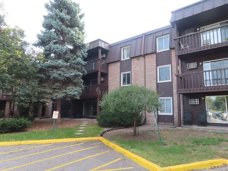 4201 Lakeside Ave N #103, Brooklyn Center, MN 55429