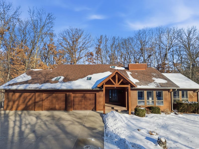 3853 90th St E, Inver Grove Heights, MN 55076