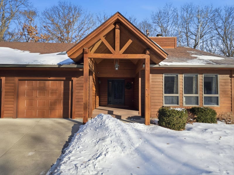 3853 90th St E, Inver Grove Heights, MN 55076